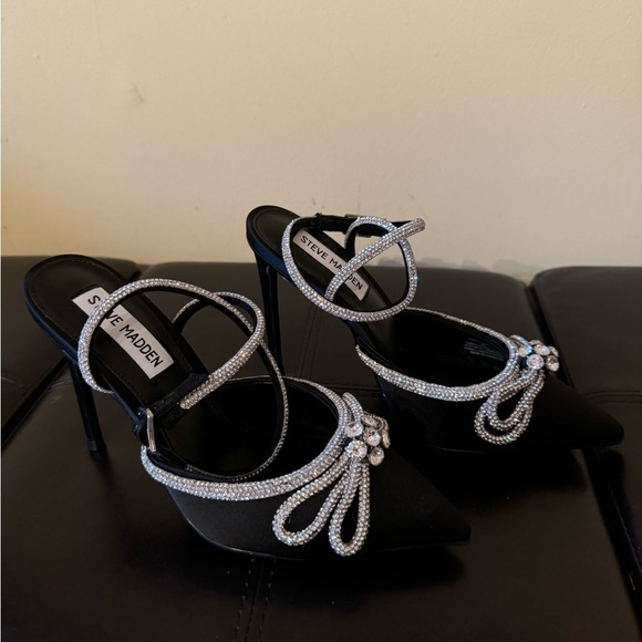 Steve Madden Black Heels with Rhinestone Bow - Picture 2 of 5